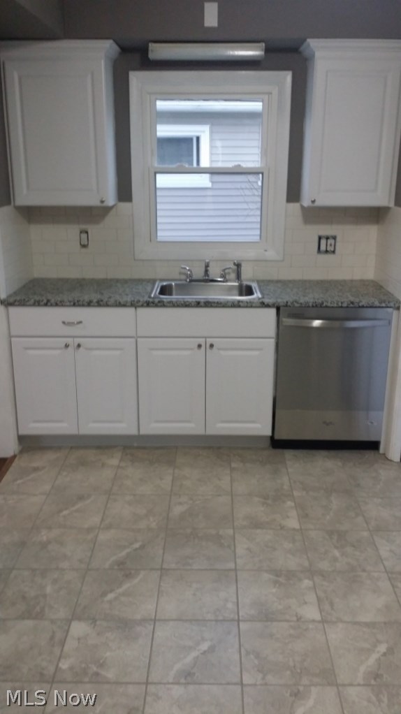 660 Glenhurst Road Willowick, OH 44095 - Photo 7 of 25