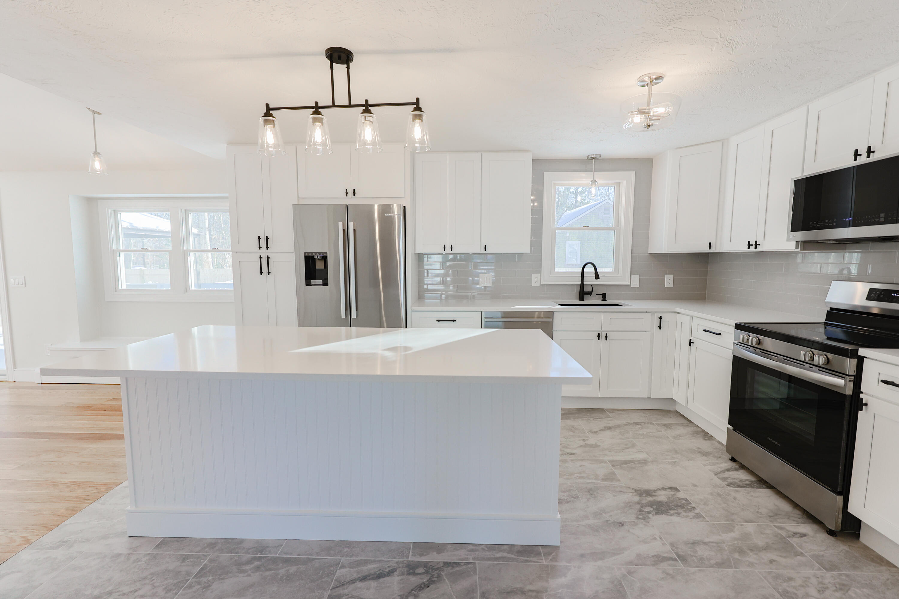 85 Braxton Road East Falmouth, MA 02536 - Photo 10 of 51 IMG_1957