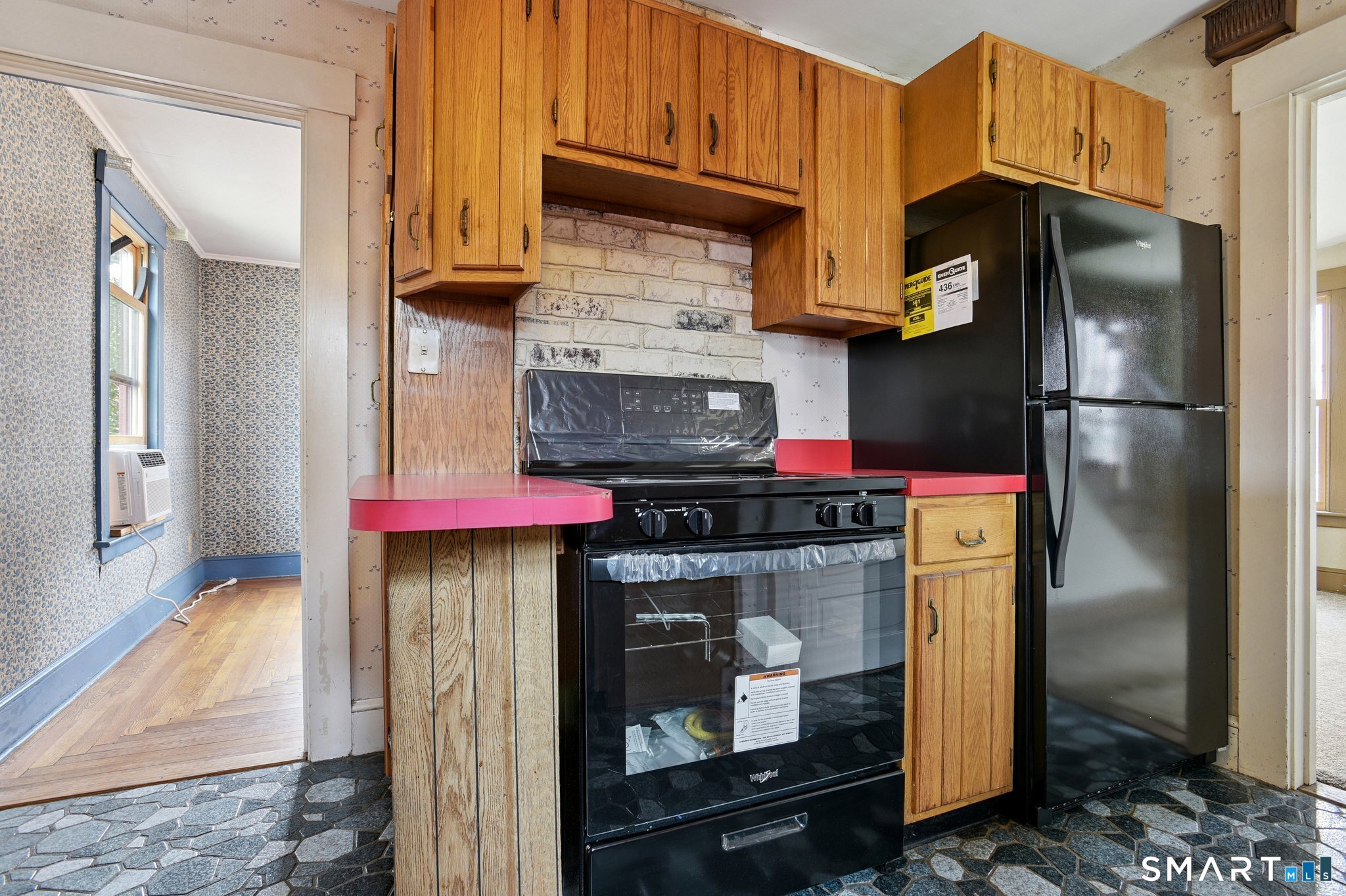 147 Constitution Street Wallingford, CT 06492 - Photo 8 of 24