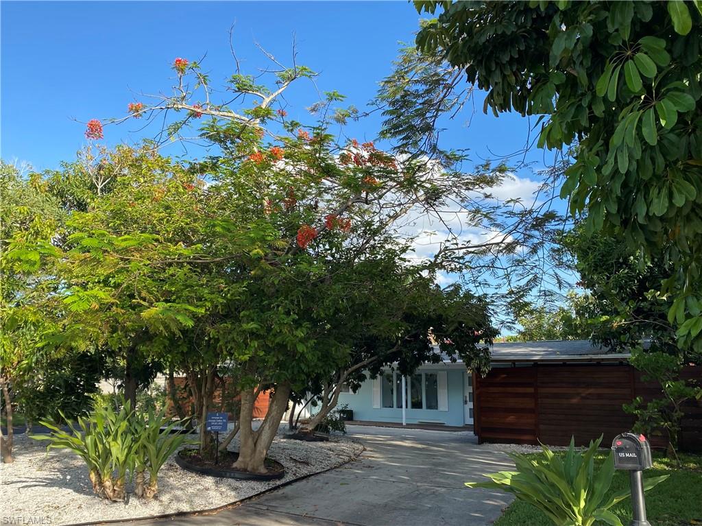 778 5th Avenue North Naples, FL 34102 - Photo 1 of 23