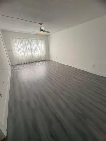 $1,800 | 20111 Northeast 27th Court, Unit K109, Aventura, FL 33180