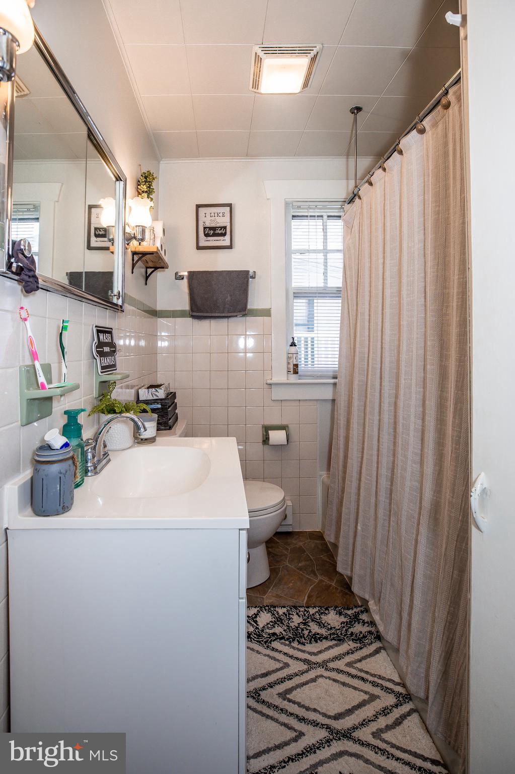 433 East Main Street Lititz, PA 17543 - Photo 25 of 36