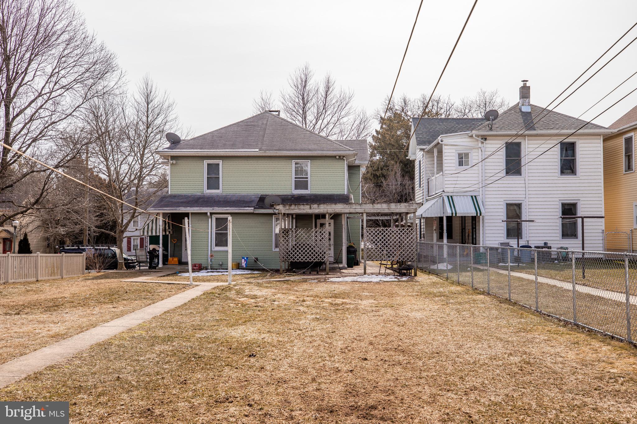 433 East Main Street Lititz, PA 17543 - Photo 6 of 36