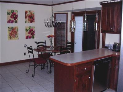 1049 Turnbridge Road Lexington, KY 40515 - Photo 4 of 20 Eat-in kitchen is warm and inviting