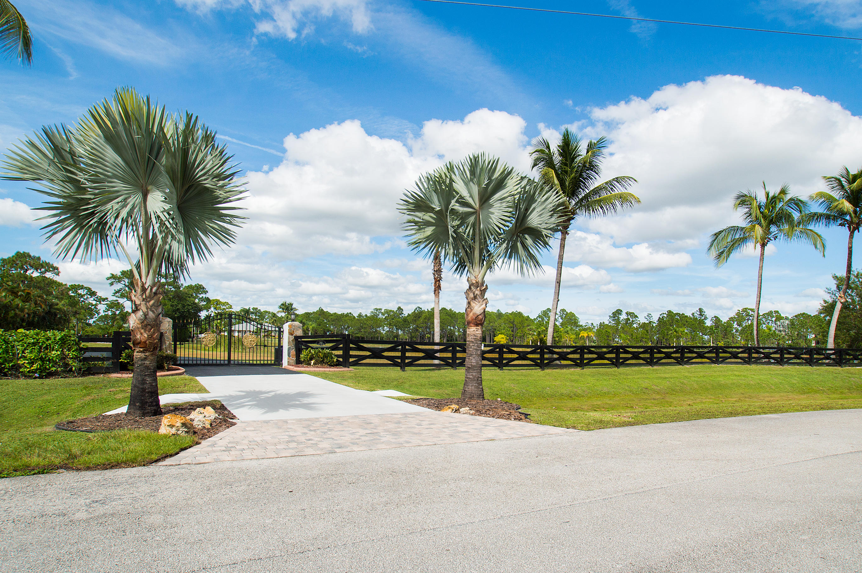 2464 Southeast Ranch Acres Circle Jupiter, FL 33478 - Photo 1 of 20 0012016-10-25161025FullSize