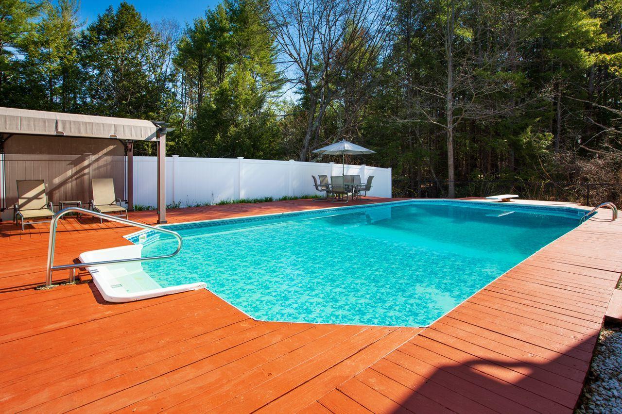 15 Heather Road York, ME 03909 - Photo 32 of 38 31-15heather_pool5
