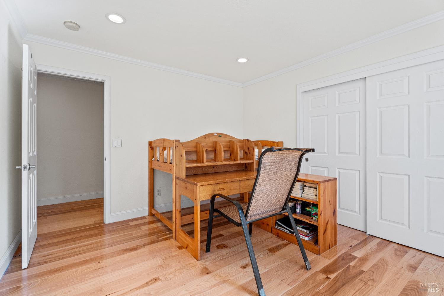 1701 Hickory Court Ukiah, CA 95482 - Photo 16 of 31 a workspace with furniture and wooden floor