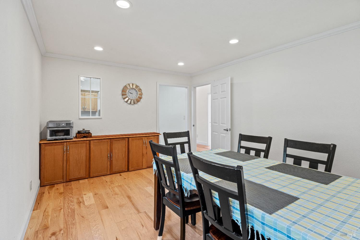 1701 Hickory Court Ukiah, CA 95482 - Photo 10 of 31 a view of a dining room with furniture
