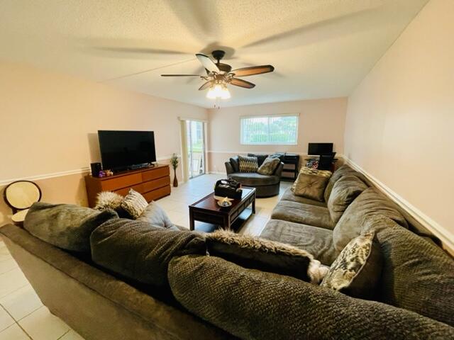 22755 Southwest 66th Avenue, Unit 103 Boca Raton, FL 33428 - Photo 10 of 29 Edgewood-34