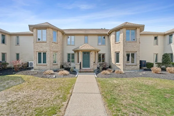 $369,900 | 108 Norton Avenue, Unit 14, Easton, MA 02375