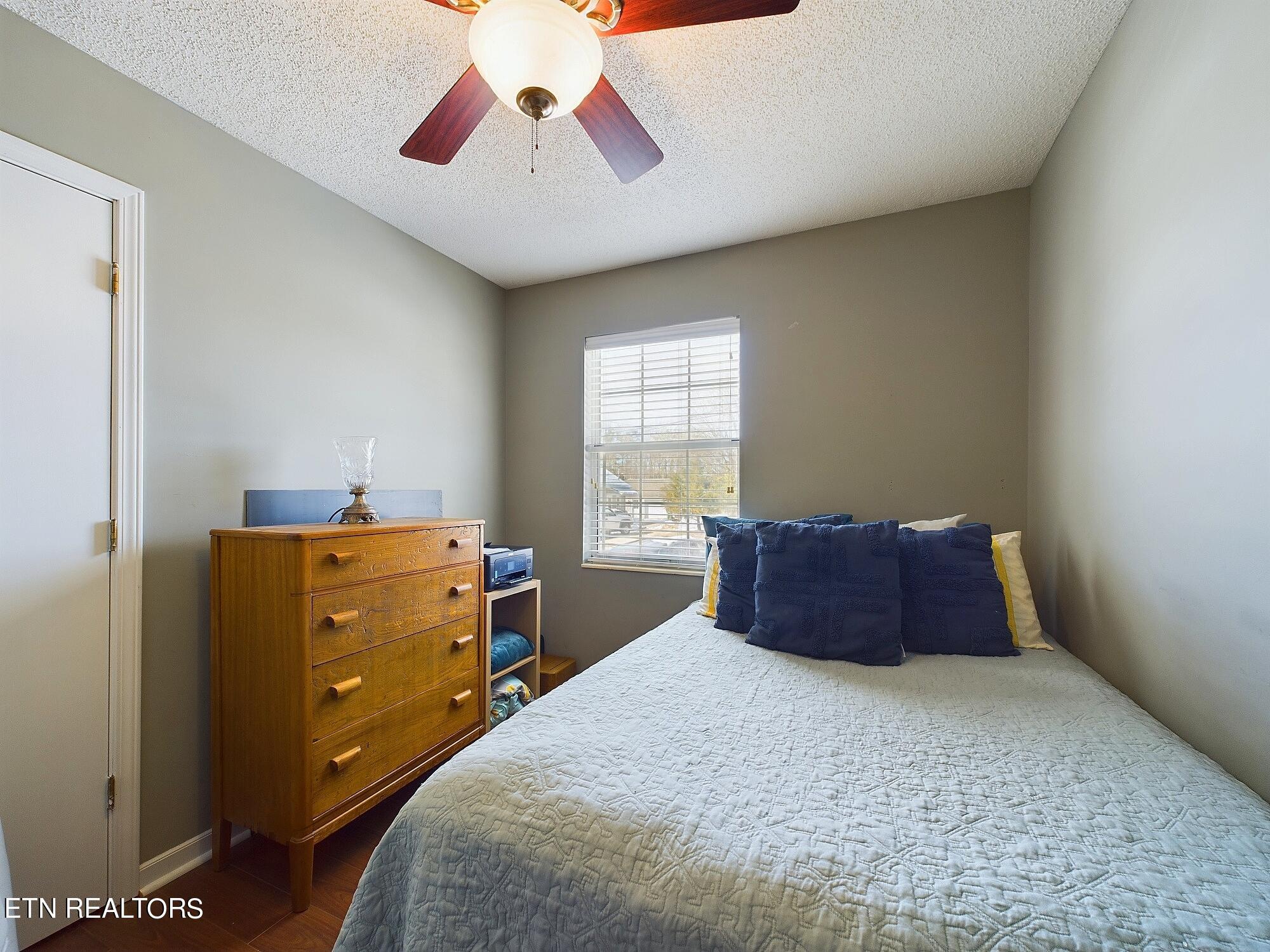 328 Waters Road Maryville, TN 37803 - Photo 25 of 38 CAM02235G0-PR0023-STILL028