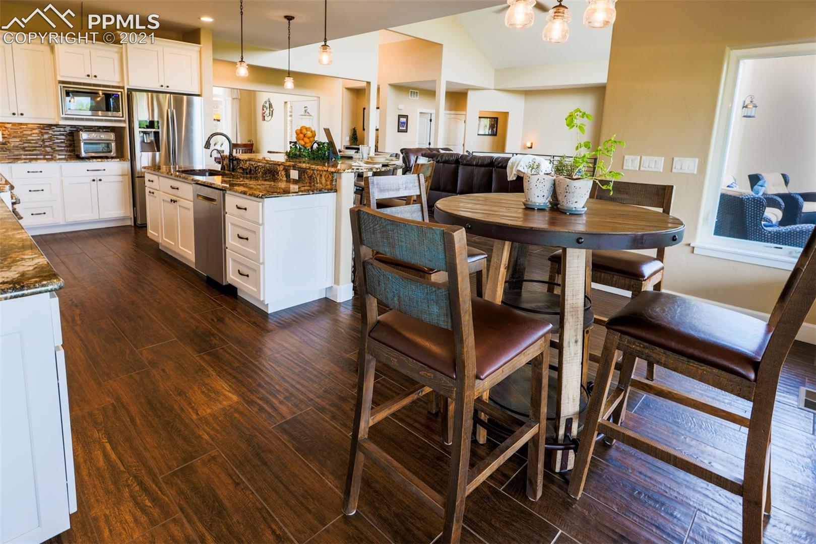 10925 Huntsman Road Colorado Springs, CO 80908 - Photo 17 of 50 Gallery Image 17