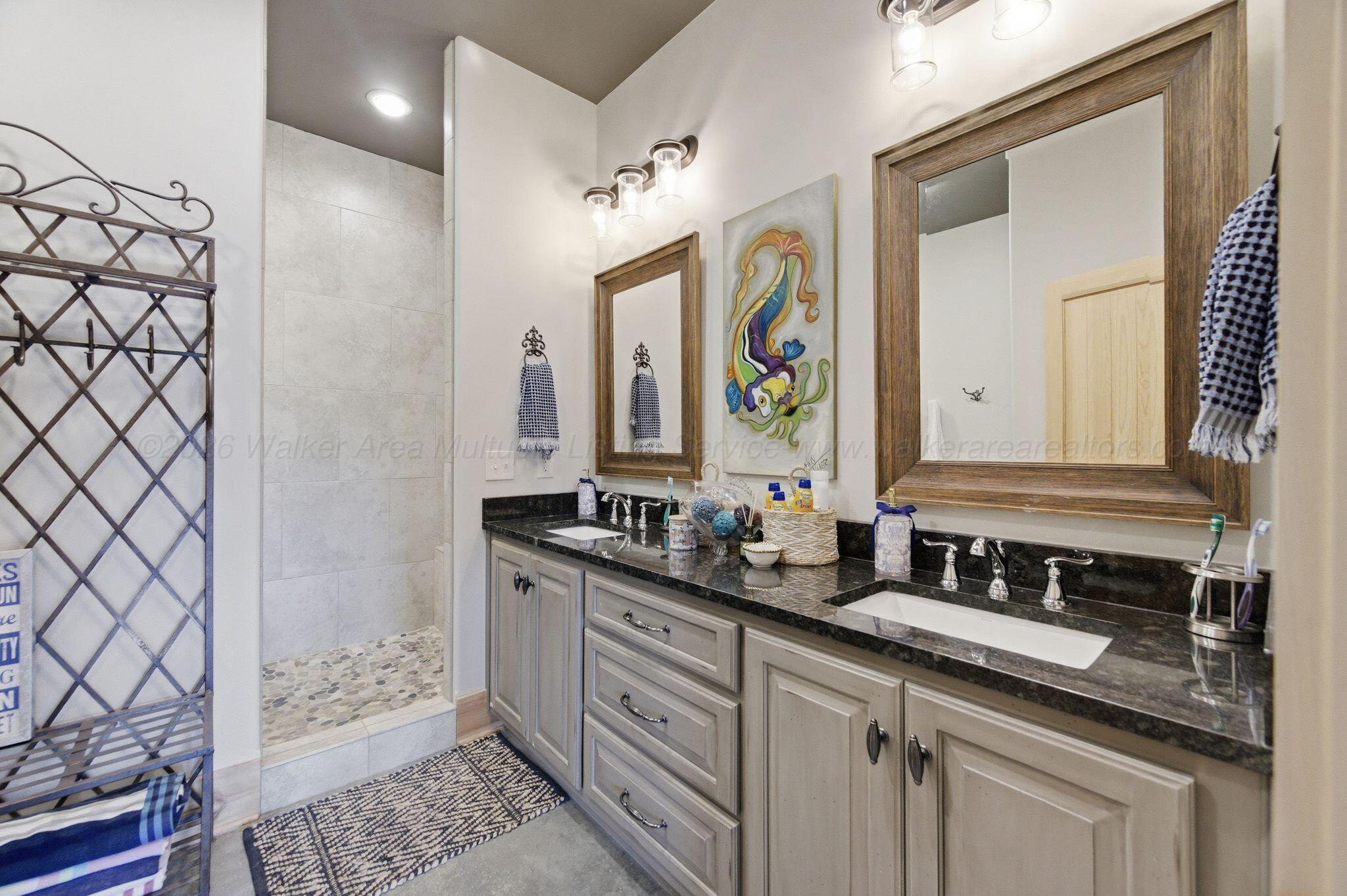 188 Rock Shore Road Arley, AL 35541 - Photo 27 of 41 Guest Bathroom