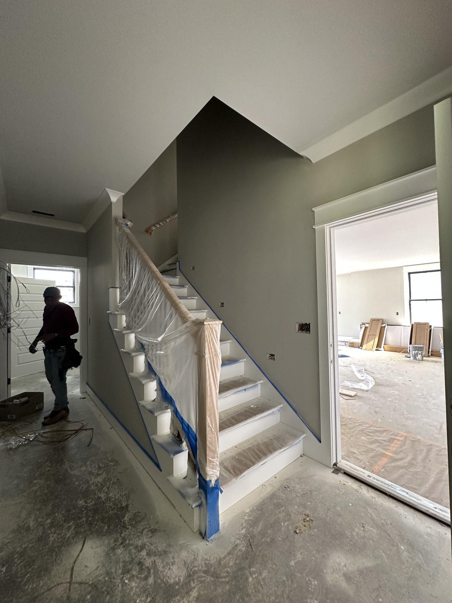 933 Ovoca Lake Road Tullahoma, TN 37388 - Photo 4 of 27 a view of a hallway view with staircase