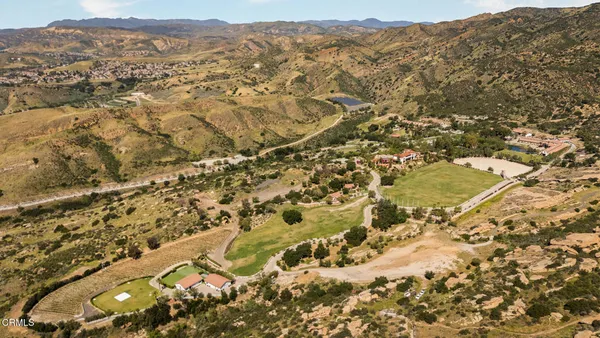 $58,000,000 | 2940 Kuehner Drive, Simi Valley, CA 93063