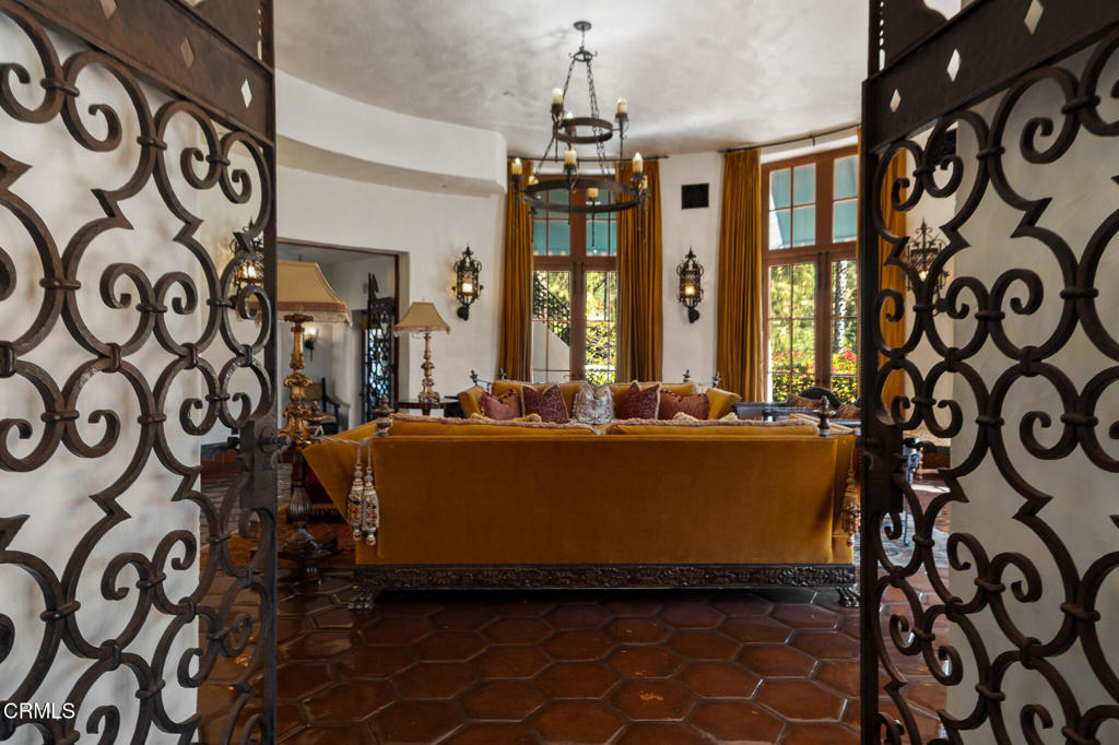 2940 Kuehner Drive Simi Valley, CA 93063 - Photo 50 of 75