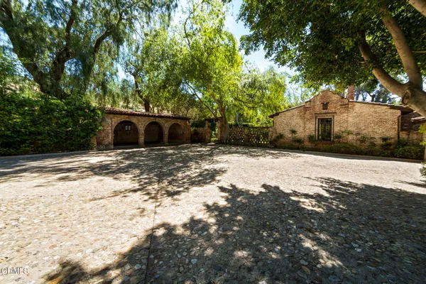 $58,000,000 | 2940 Kuehner Drive, Simi Valley, CA 93063