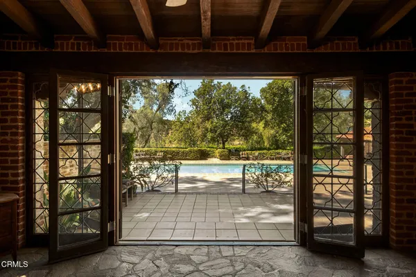 $58,000,000 | 2940 Kuehner Drive, Simi Valley, CA 93063