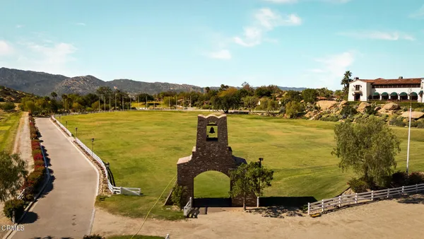 $58,000,000 | 2940 Kuehner Drive, Simi Valley, CA 93063