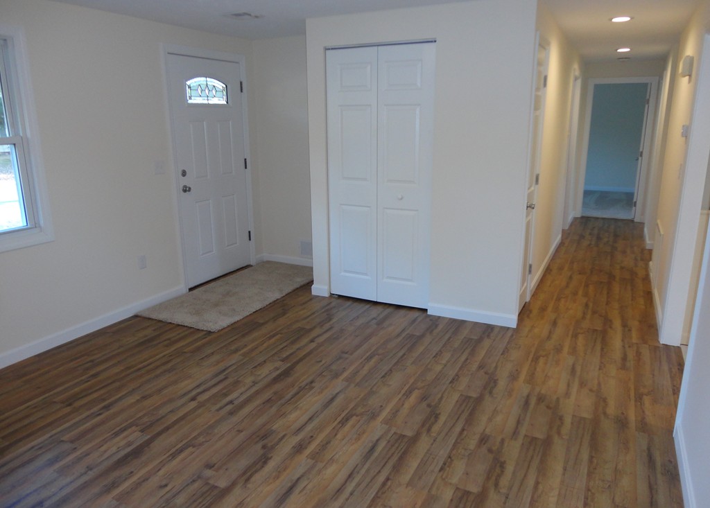 9 Daniel Road Wareham, MA 02571 - Photo 4 of 11 Gallery Image 4