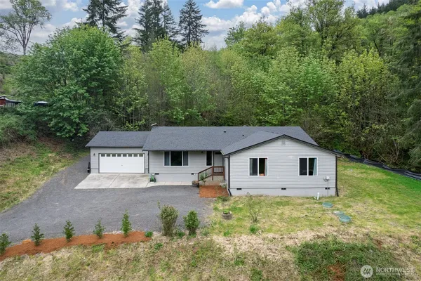 $485,000 | 415 McKee Road, Castle Rock, WA 98611