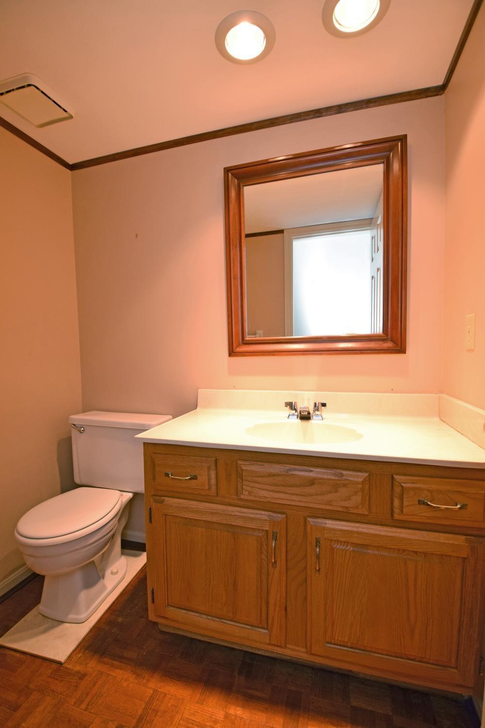 6953 Stonington Road Cincinnati, OH 45230 - Photo 16 of 40 Gallery Image 16