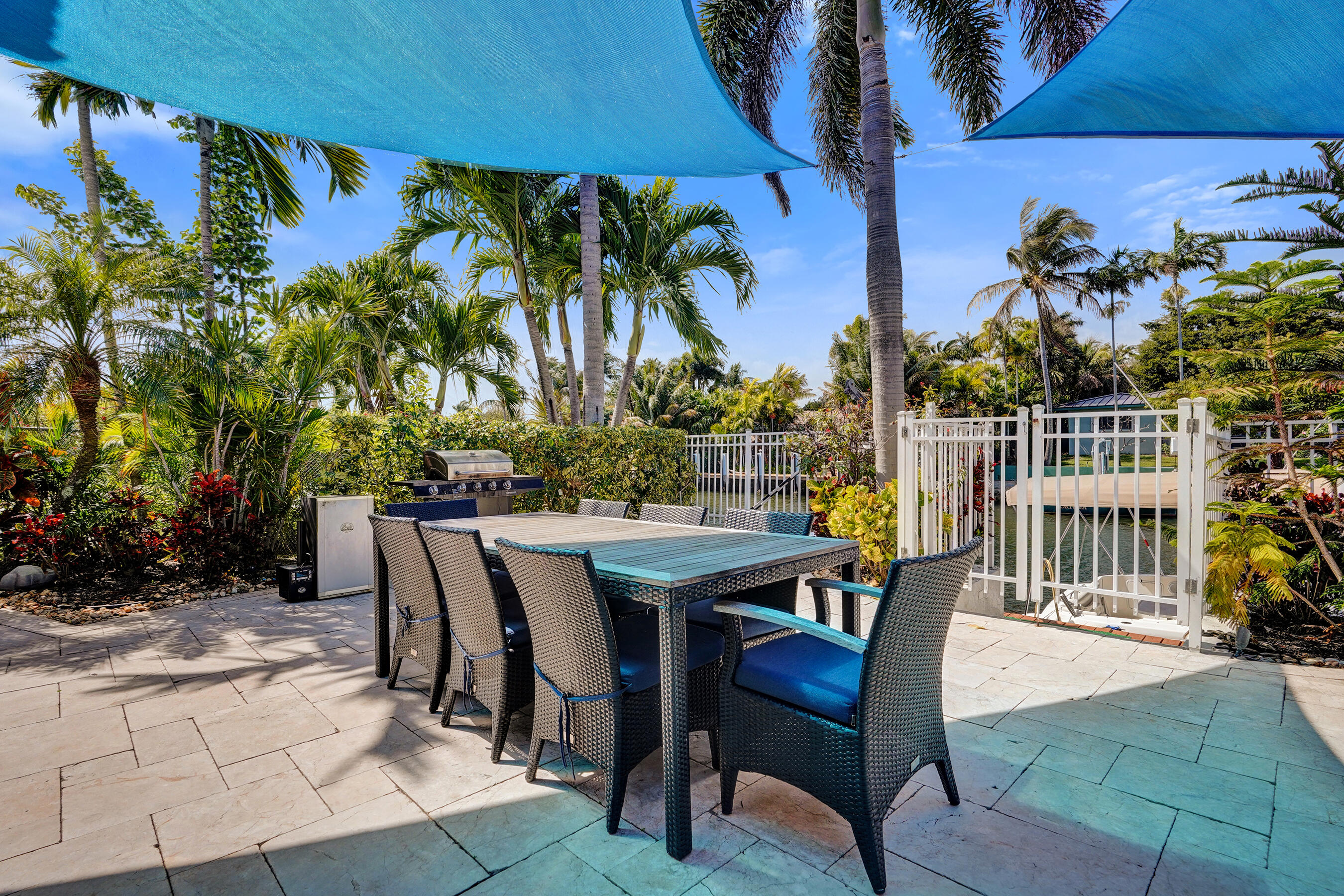 4011 Northeast 26th Avenue Lighthouse Point, FL 33064 - Photo 27 of 31 DSC04431