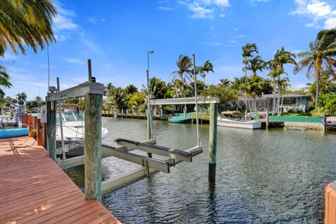 $2,995,000 | 4011 Northeast 26th Avenue, Lighthouse Point, FL 33064