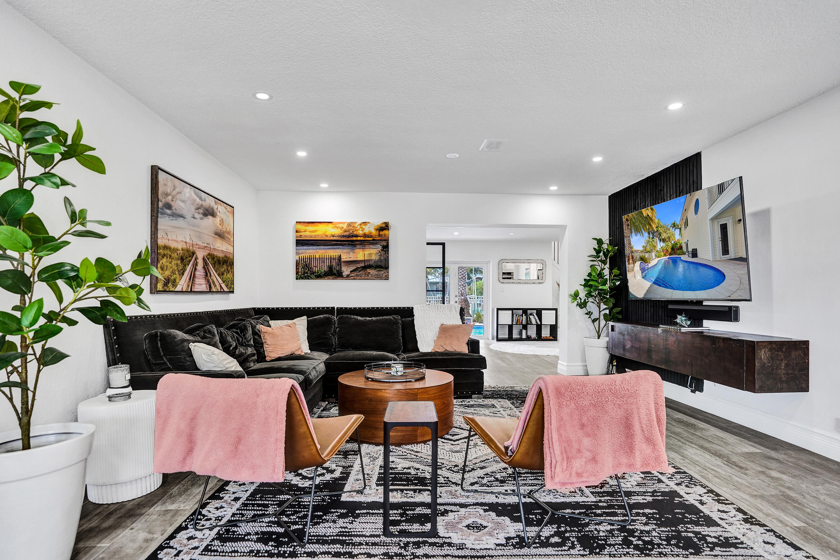 4011 Northeast 26th Avenue Lighthouse Point, FL 33064 - Photo 5 of 31 DSC04101