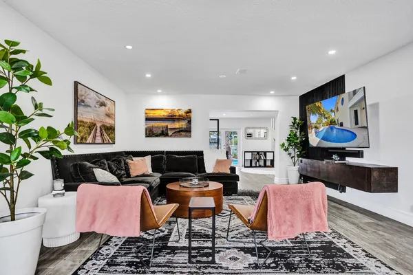 $2,995,000 | 4011 Northeast 26th Avenue, Lighthouse Point, FL 33064