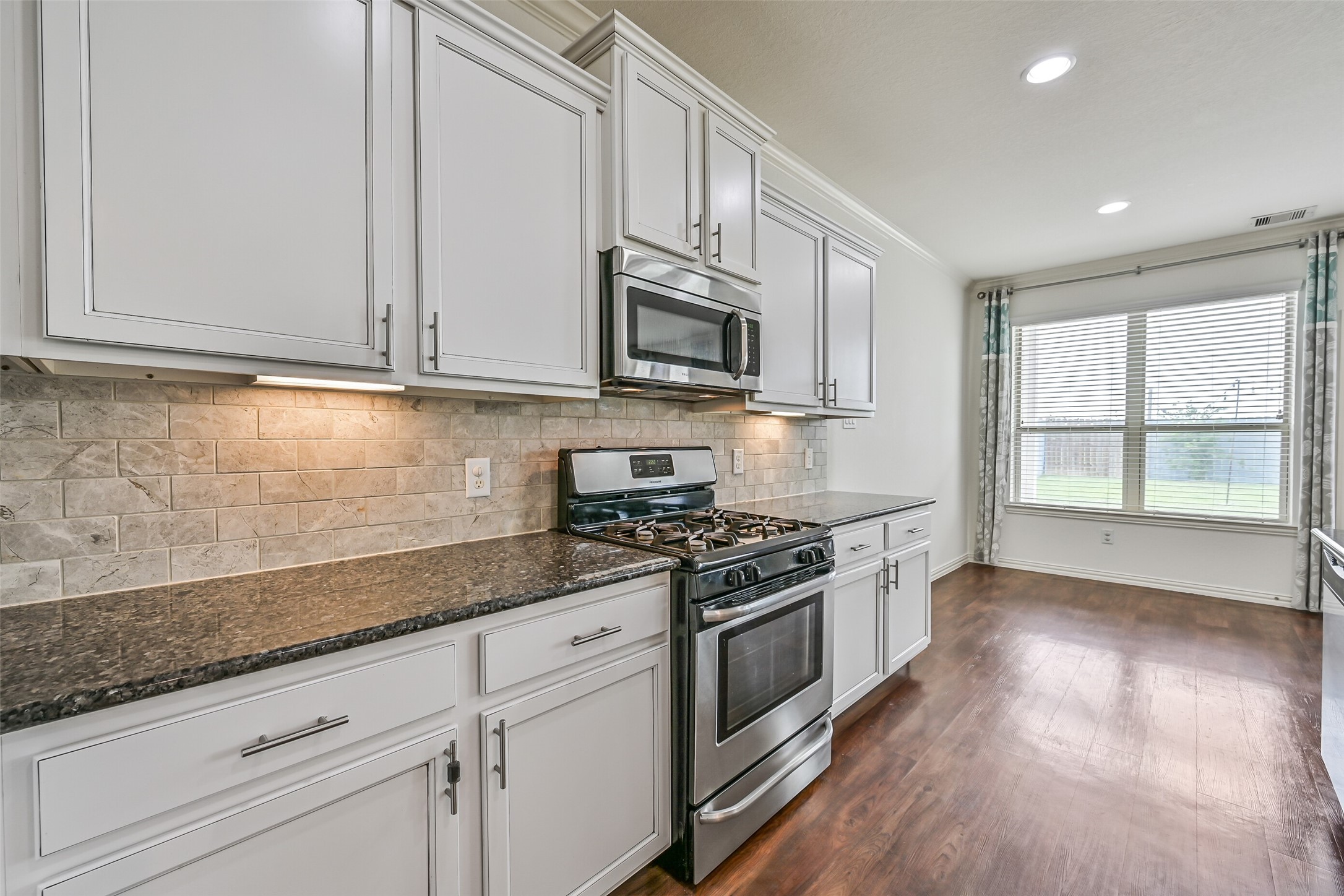 4511 Apple Point Lane Rosharon, TX 77583 - Photo 15 of 39