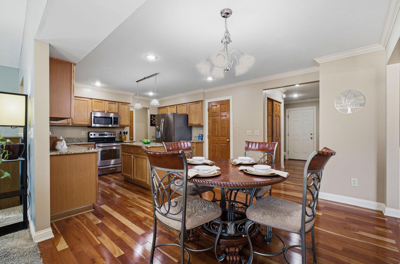 2216 Reeves Avenue Lewis Center, OH 43035 - Photo 12 of 53 Eat in space/Kitchen