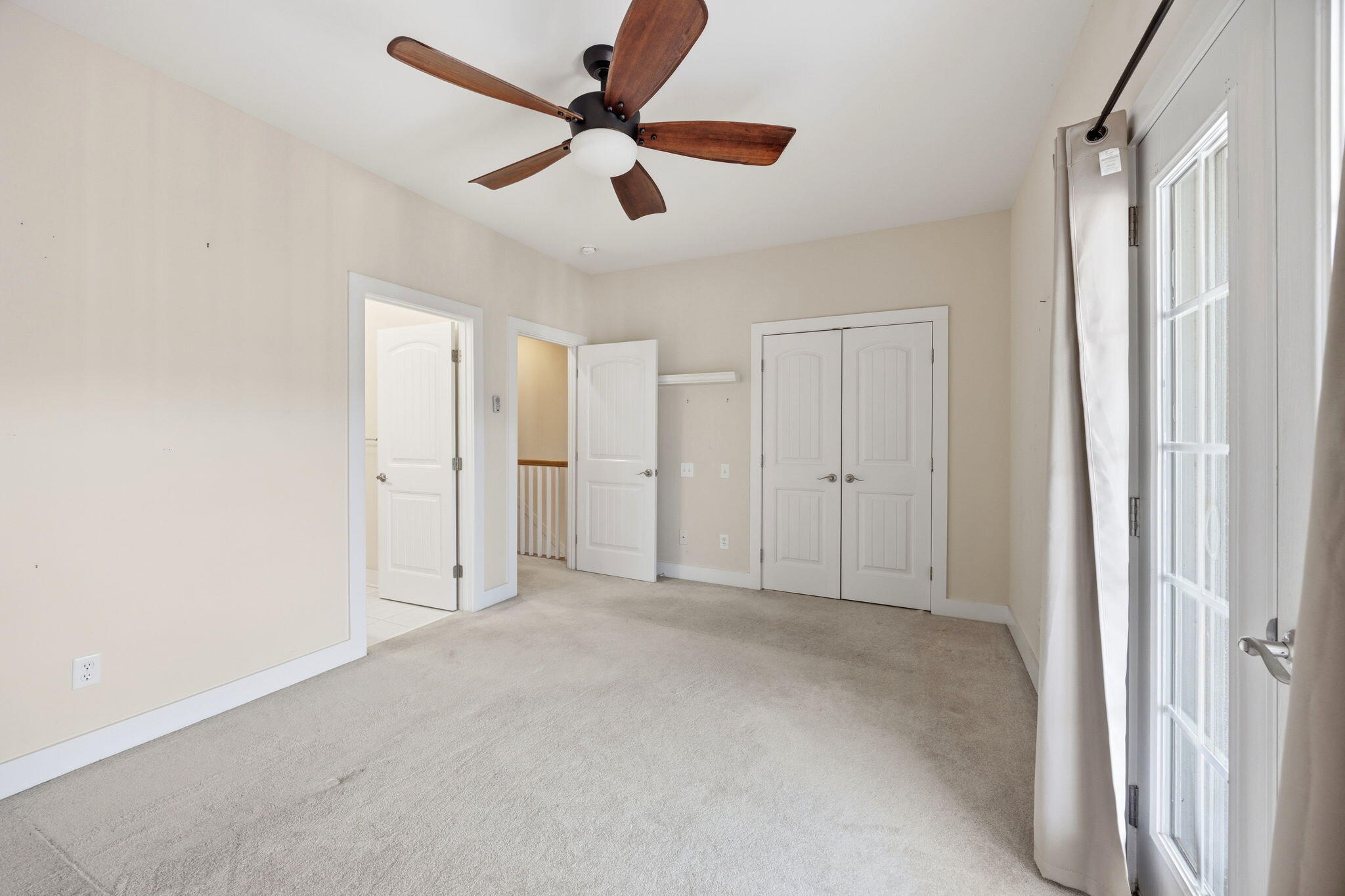 1601 Hopeman Lane Mount Pleasant, SC 29466 - Photo 22 of 43 23-web-or-mls-470A8293