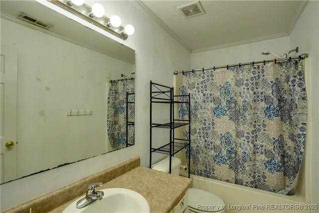 $270,000 | 5126 Miranda Drive, Hope Mills, NC 28348