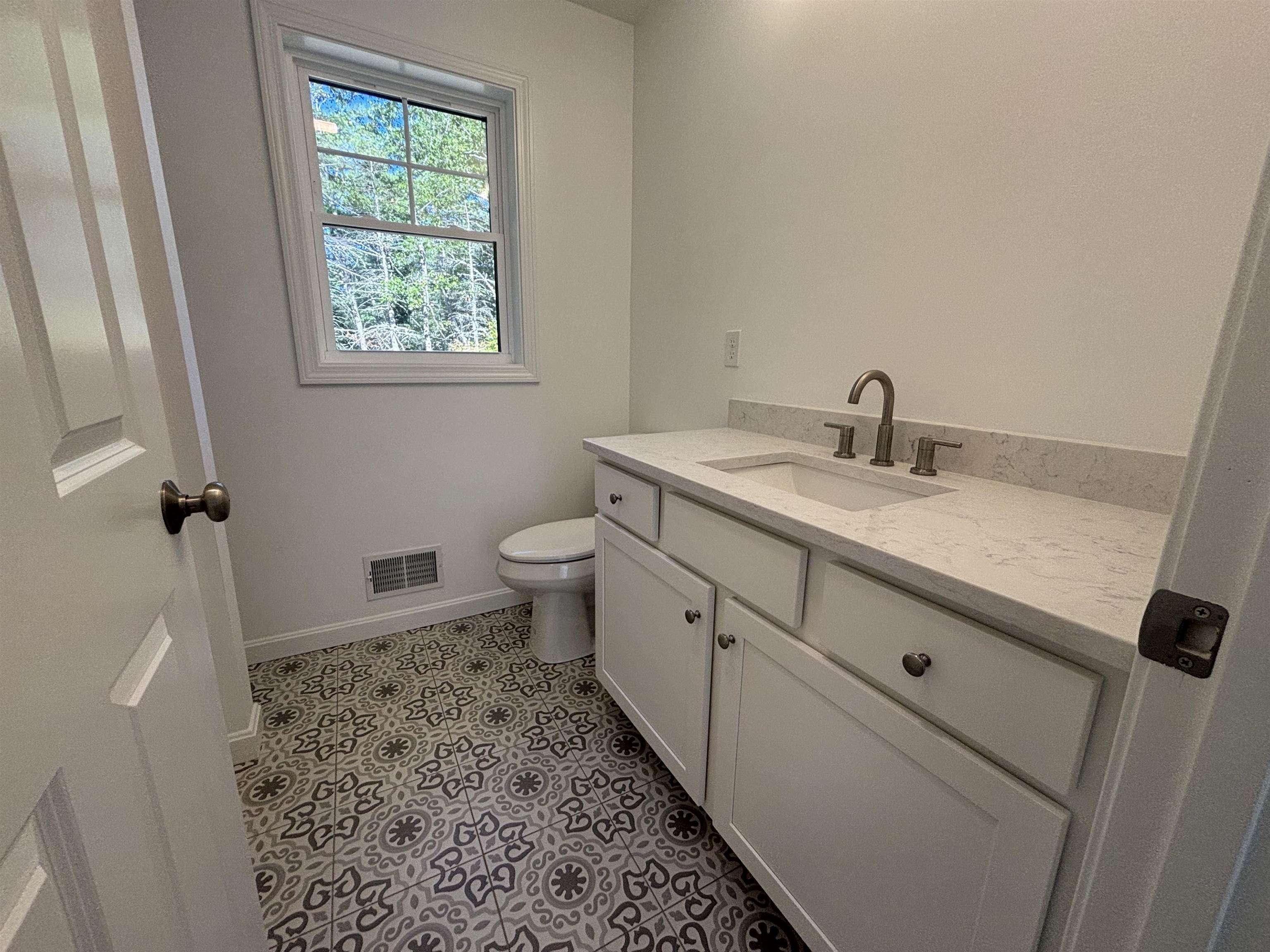 8 Meindl Road, Unit 1 Raymond, NH 03077 - Photo 8 of 13