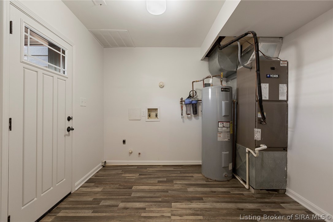 252 River Road West Charlestown, IN 47111 - Photo 19 of 49 Laundry/utility room