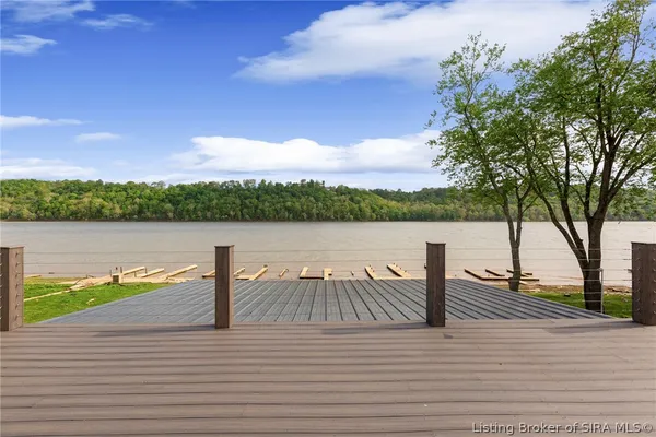 $749,900 | 252 River Road West, Charlestown, IN 47111