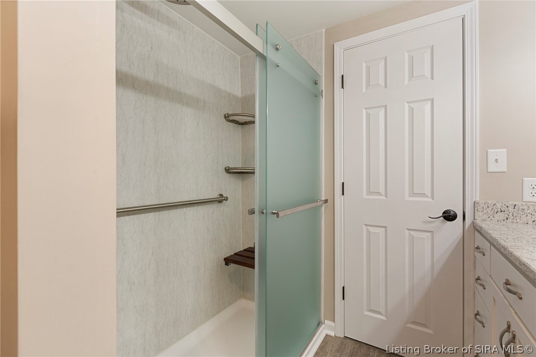 252 River Road West Charlestown, IN 47111 - Photo 36 of 49 primary bathroom