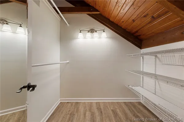 $749,900 | 252 River Road West, Charlestown, IN 47111