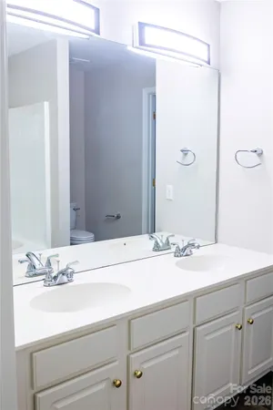 $385,000 | 7519 Eurostar Drive, Charlotte, NC 28213