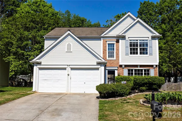 $385,000 | 7519 Eurostar Drive, Charlotte, NC 28213