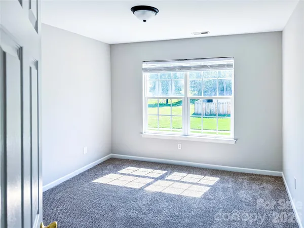 $385,000 | 7519 Eurostar Drive, Charlotte, NC 28213