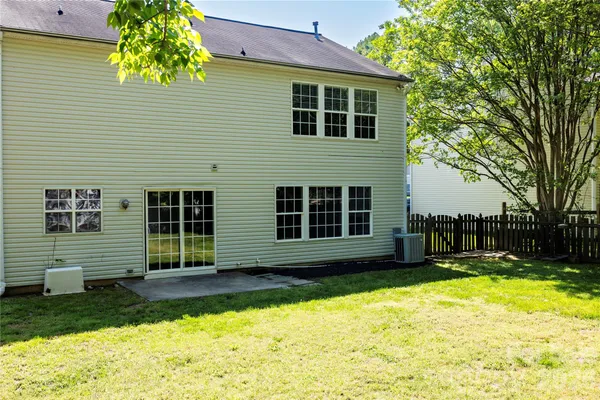 $385,000 | 7519 Eurostar Drive, Charlotte, NC 28213