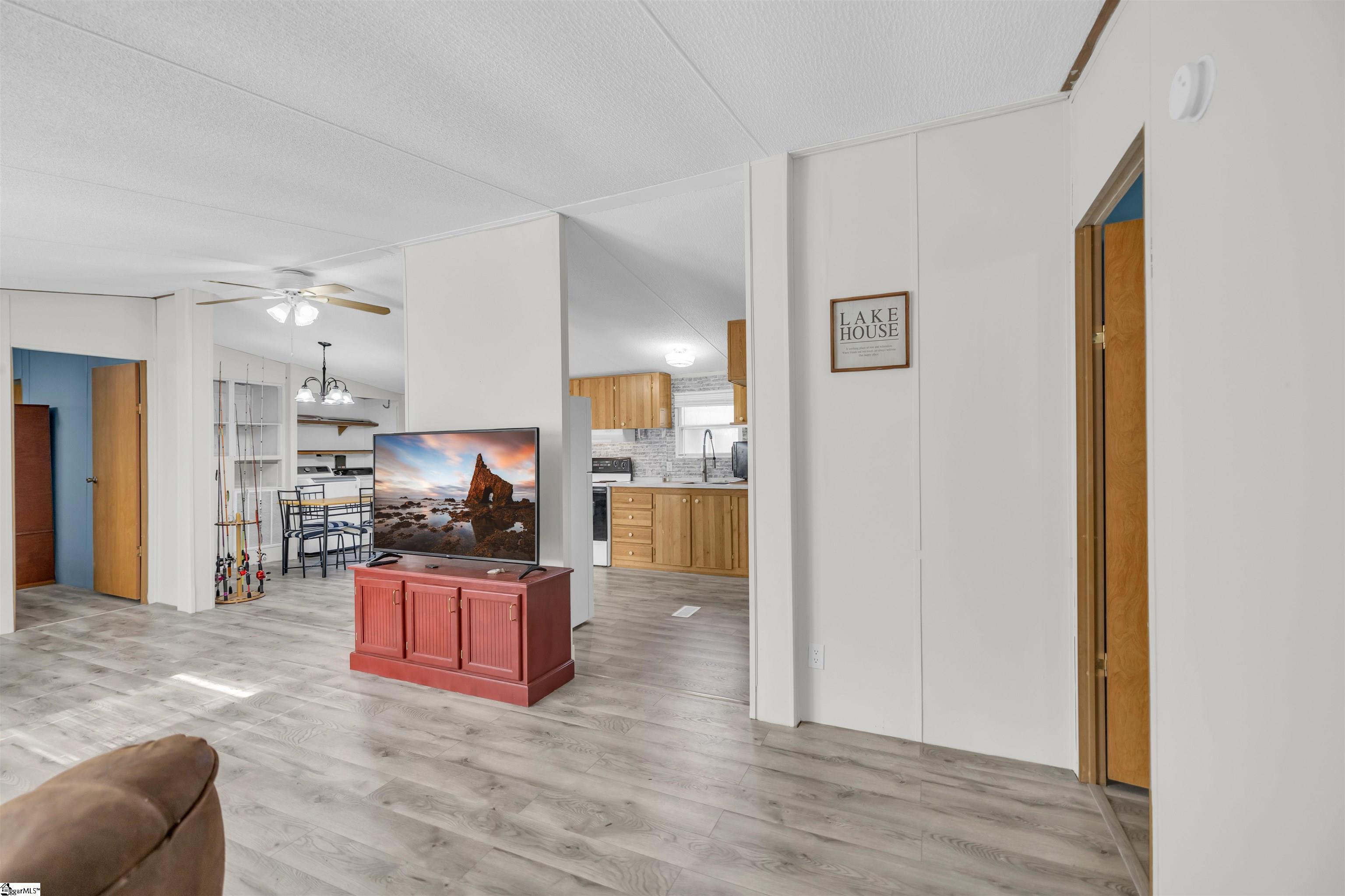 487 Neptune Drive Waterloo, SC 29384 - Photo 2 of 24 Gallery Image 2