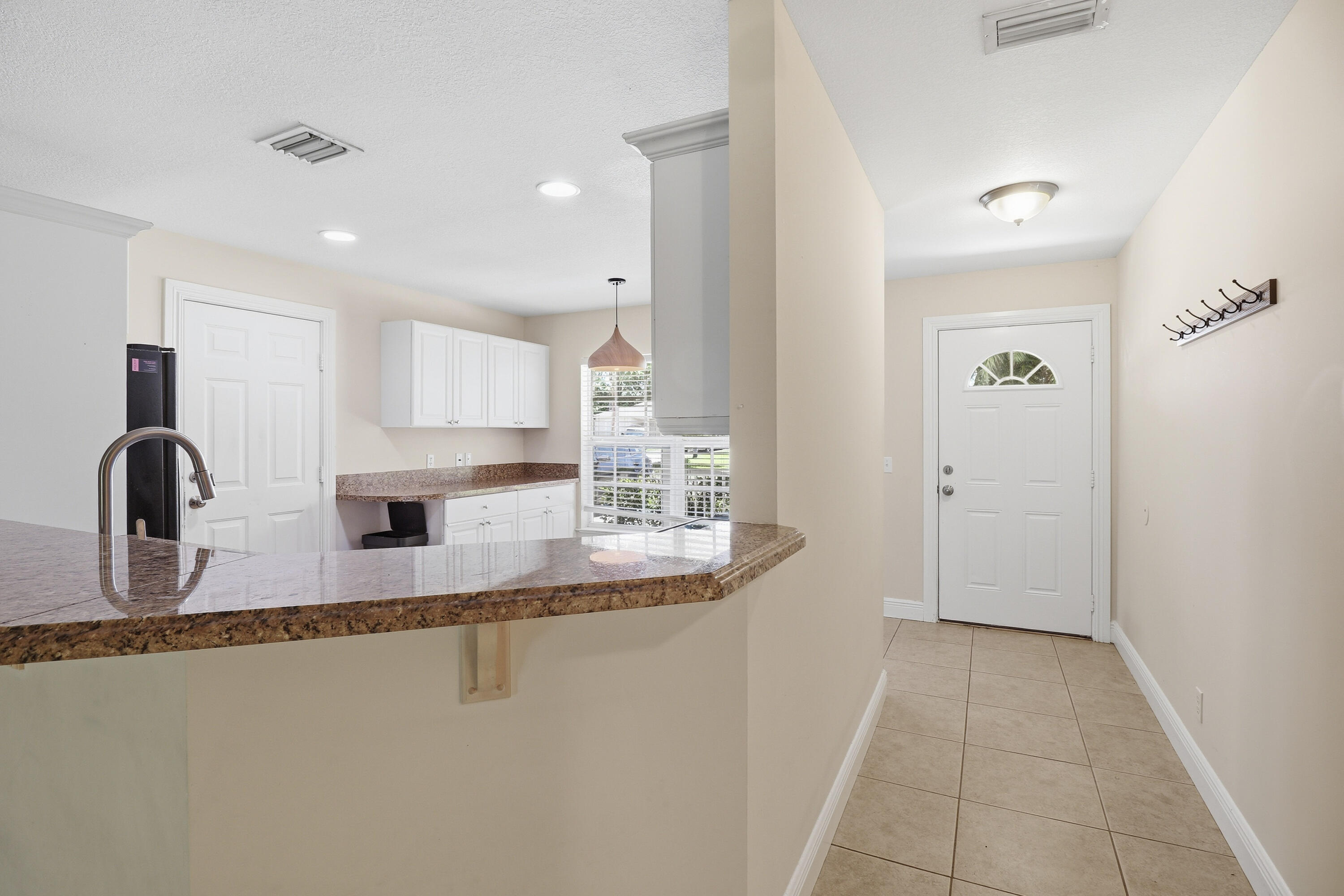 5802 Southeast Wesley Avenue Stuart, FL 34997 - Photo 15 of 31 22-IMG_0489