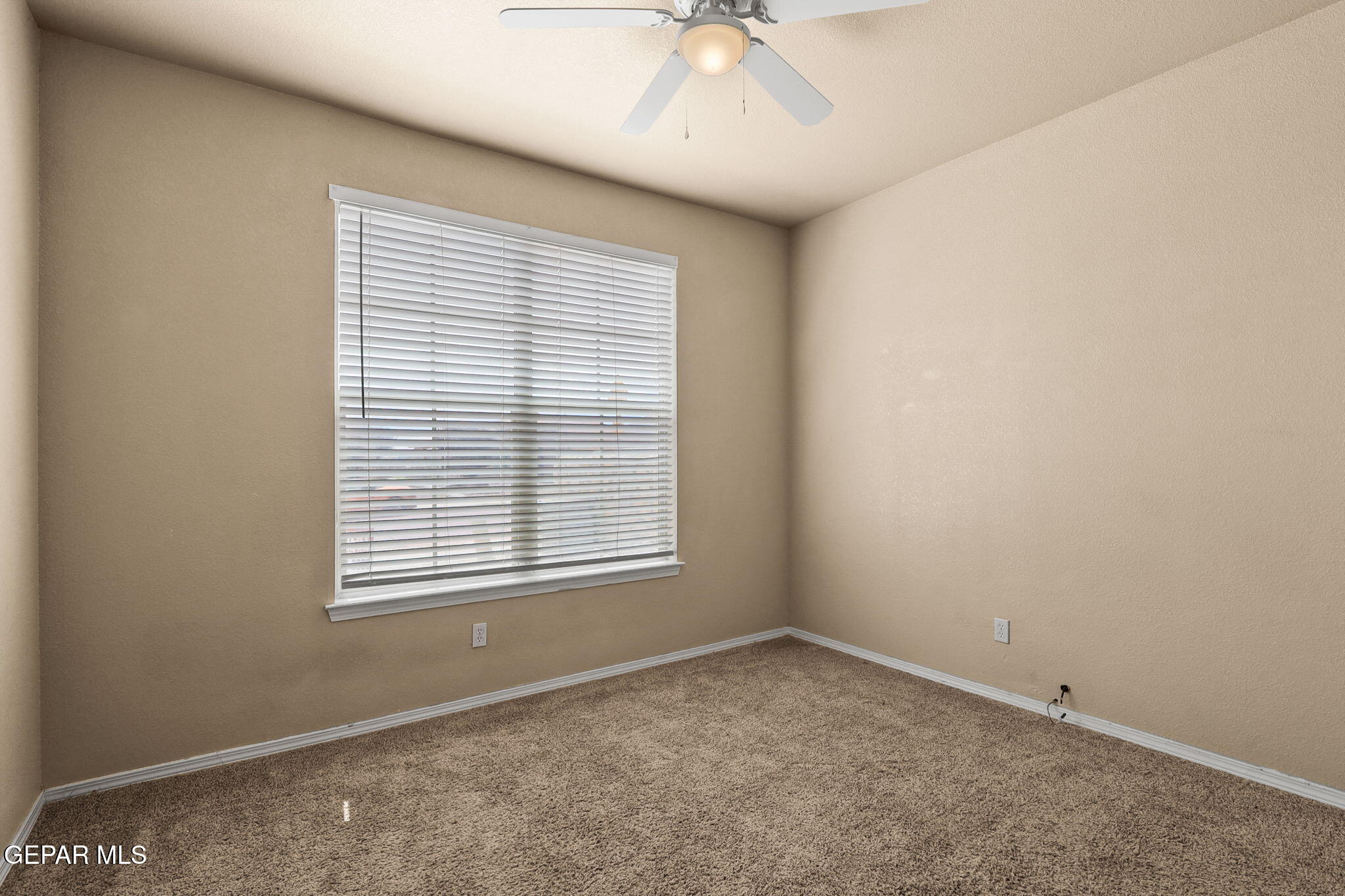 14353 Arabian Point El Paso, TX 79938 - Photo 26 of 48 an empty room with a window