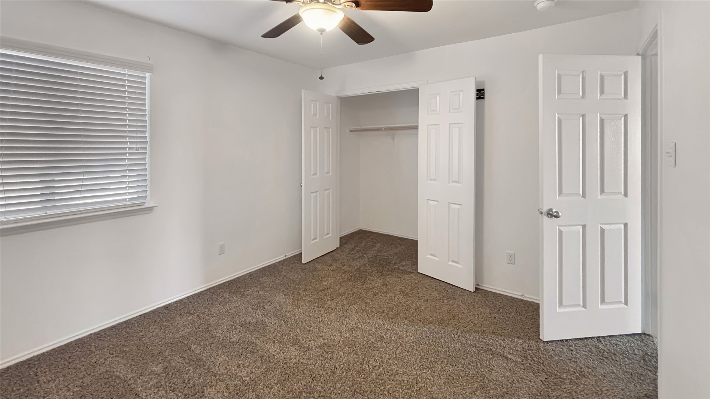 133 Langtry Lane Jarrell, TX 76537 - Photo 16 of 28 Bedroom 4: all of these rooms are a really good size with nice closets.