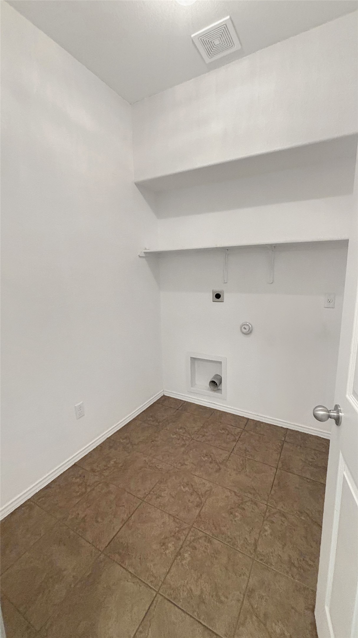 133 Langtry Lane Jarrell, TX 76537 - Photo 26 of 28 Laundry room featuring gas dryer hookup, electric dryer hookup, and washer hookup