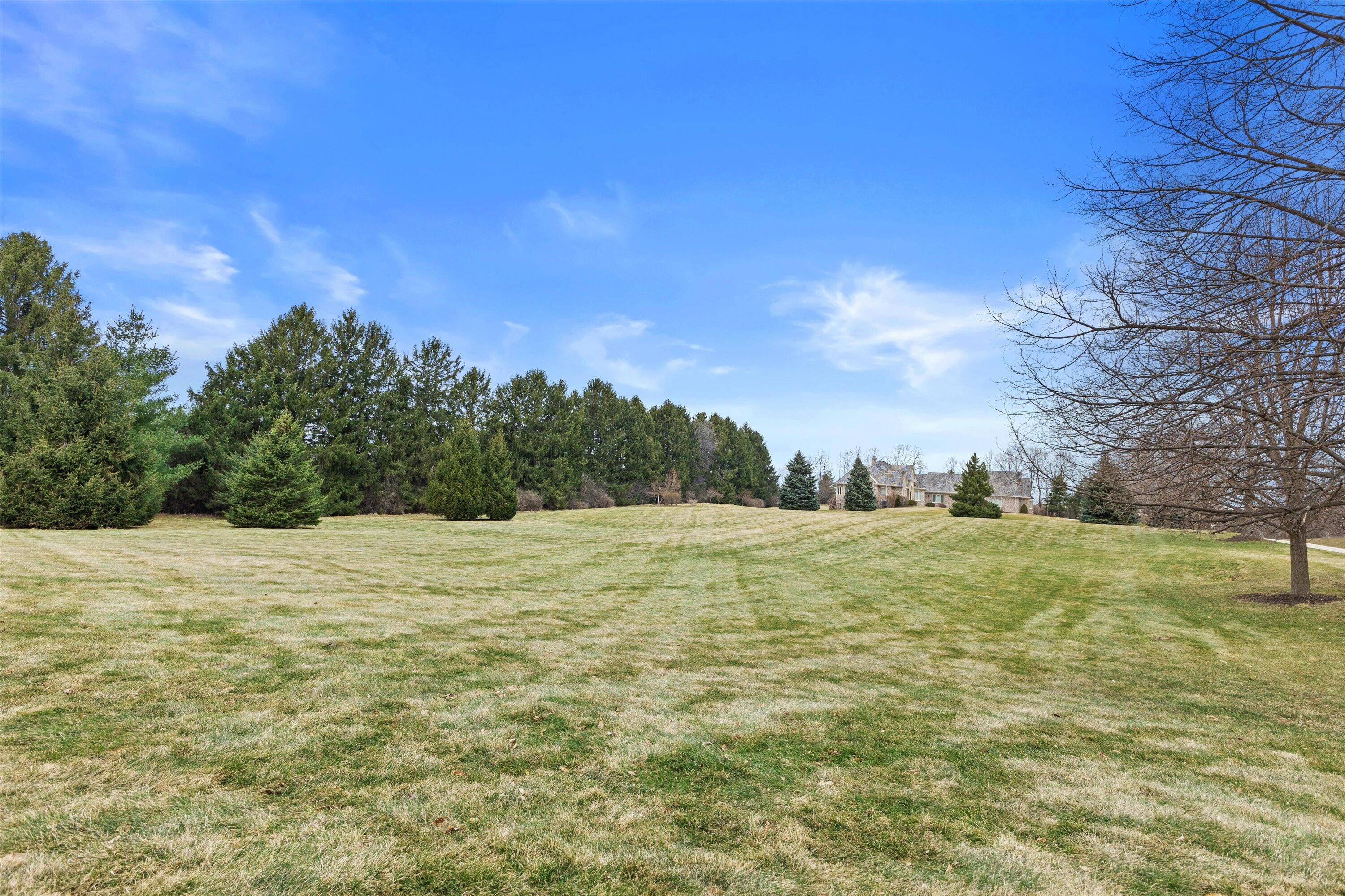 13965 North Pine Bluff Road Mequon, WI 53097 - Photo 11 of 14 Privacy to west and north