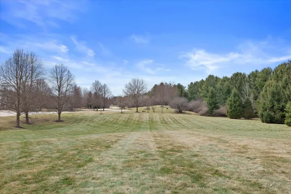$799,000 | 13965 North Pine Bluff Road, Mequon, WI 53097